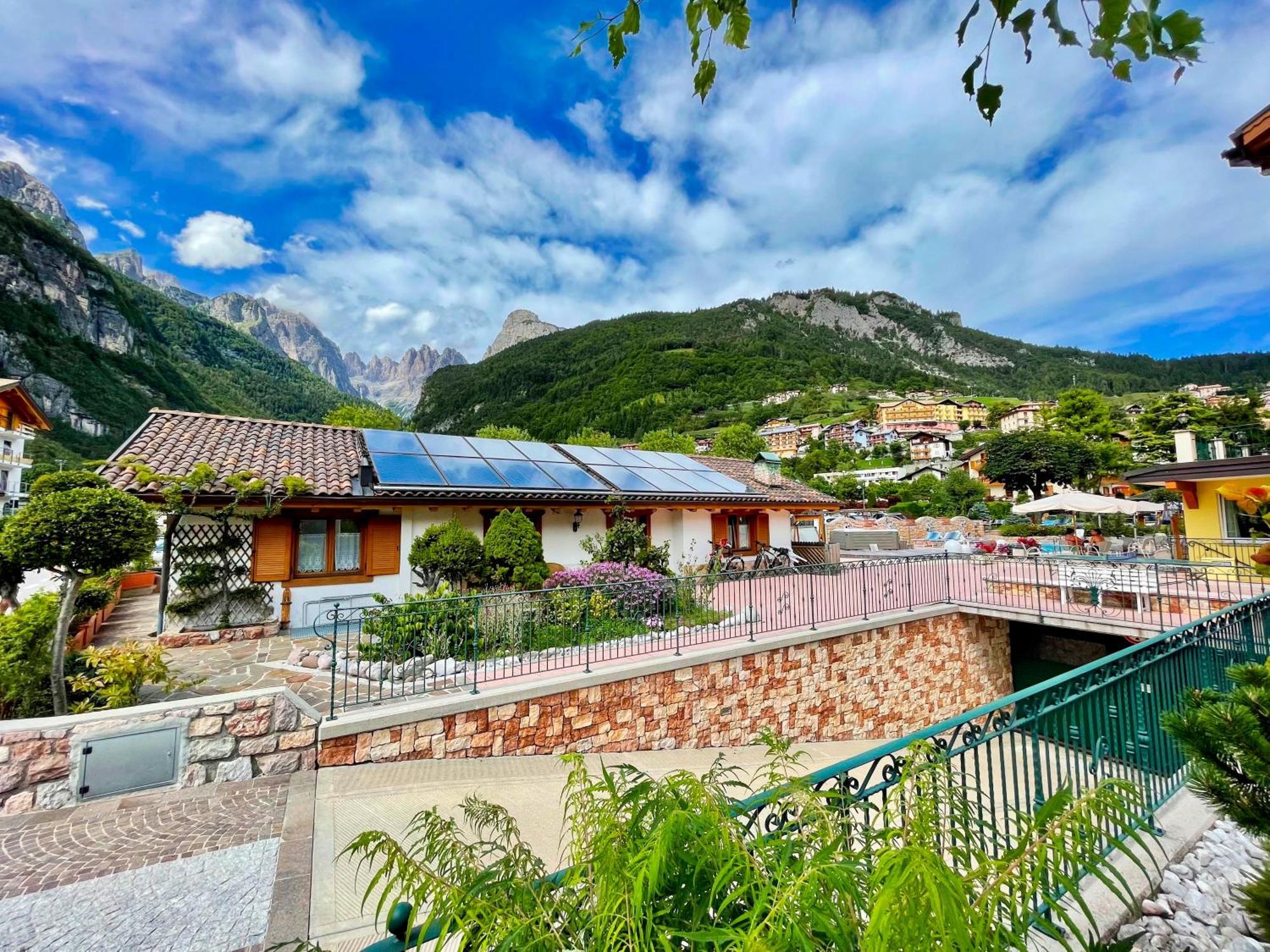 Chalet Al Lago Molveno Exterior photo